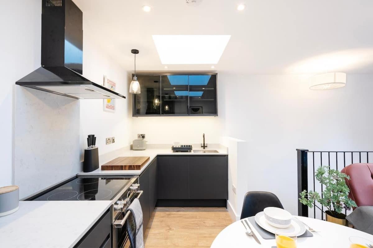 Villa The Upside Down Eco House Bristol Exterior foto